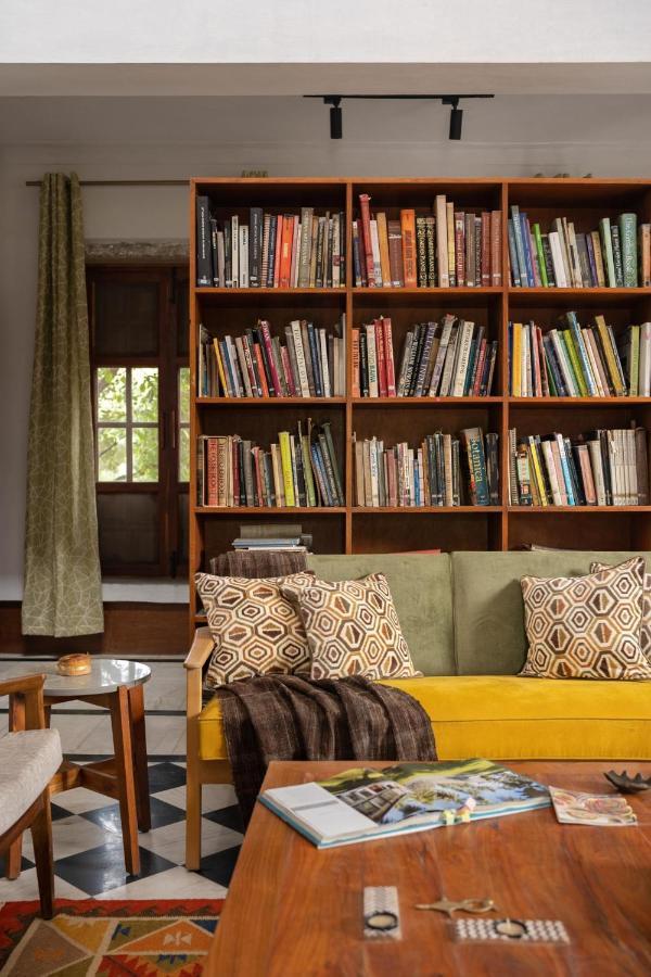 Lohonostays Library Sadhrana Bagh Gurgaon Dış mekan fotoğraf